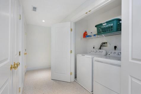 16 Quinns Way Mashpee MA 02649