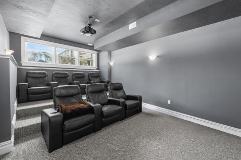 16 Quinns Way Mashpee MA 02649