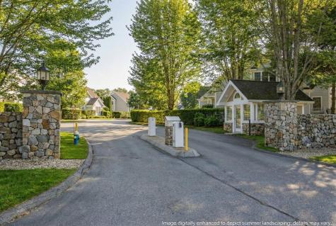 16 Quinns Way Mashpee MA 02649