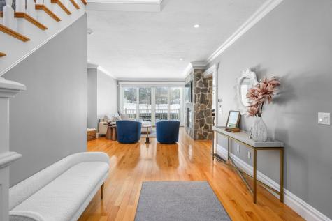 16 Quinns Way Mashpee MA 02649