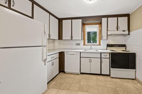 18 South Street Dennis MA 02639