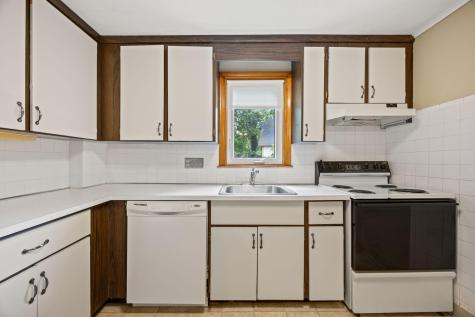 18 South Street Dennis MA 02639