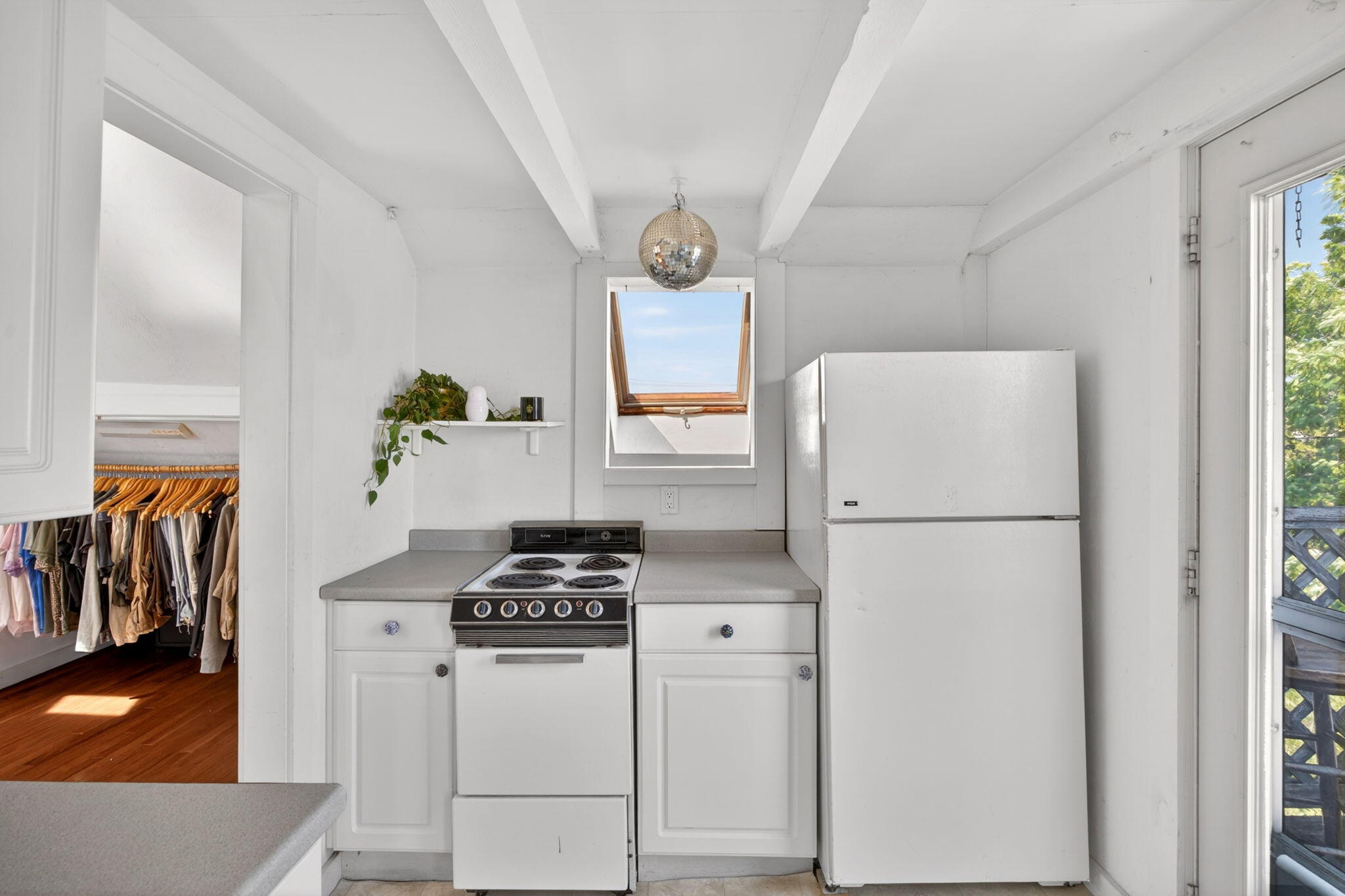 127 Bradford Street Provincetown MA 02657