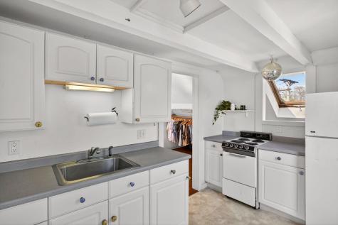 127 Bradford Street Provincetown MA 02657