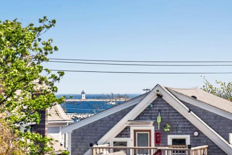 127 Bradford Street Provincetown MA 02657