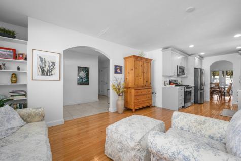 22 Stratford Ridge Mashpee MA 02649