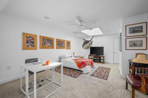 22 Stratford Ridge Mashpee MA 02649