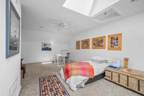 22 Stratford Ridge Mashpee MA 02649