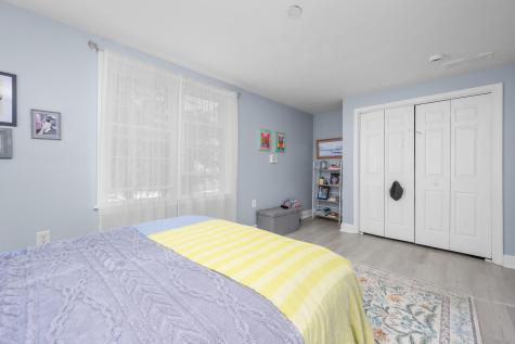 22 Stratford Ridge Mashpee MA 02649