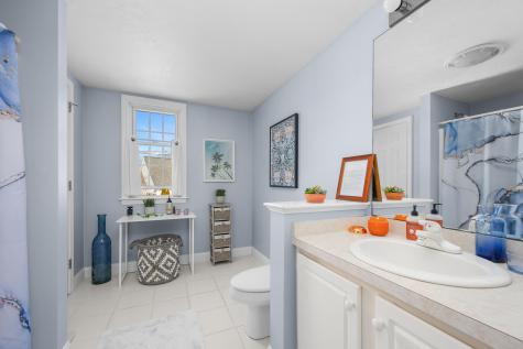 22 Stratford Ridge Mashpee MA 02649