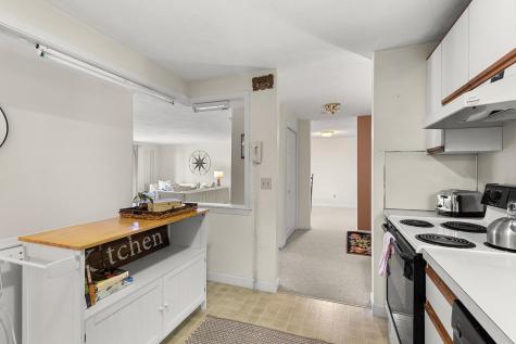 3 Hilltop Drive Sandwich MA 02563