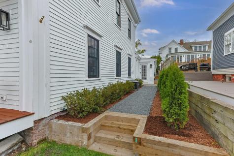 404 Commercial Street Provincetown MA 02657