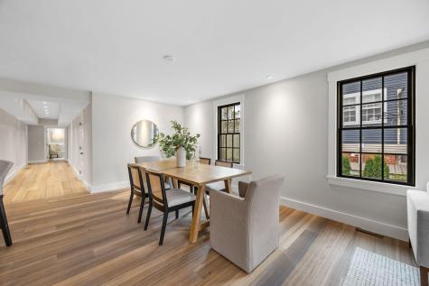 404 Commercial Street Provincetown MA 02657