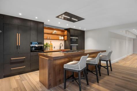 404 Commercial Street Provincetown MA 02657