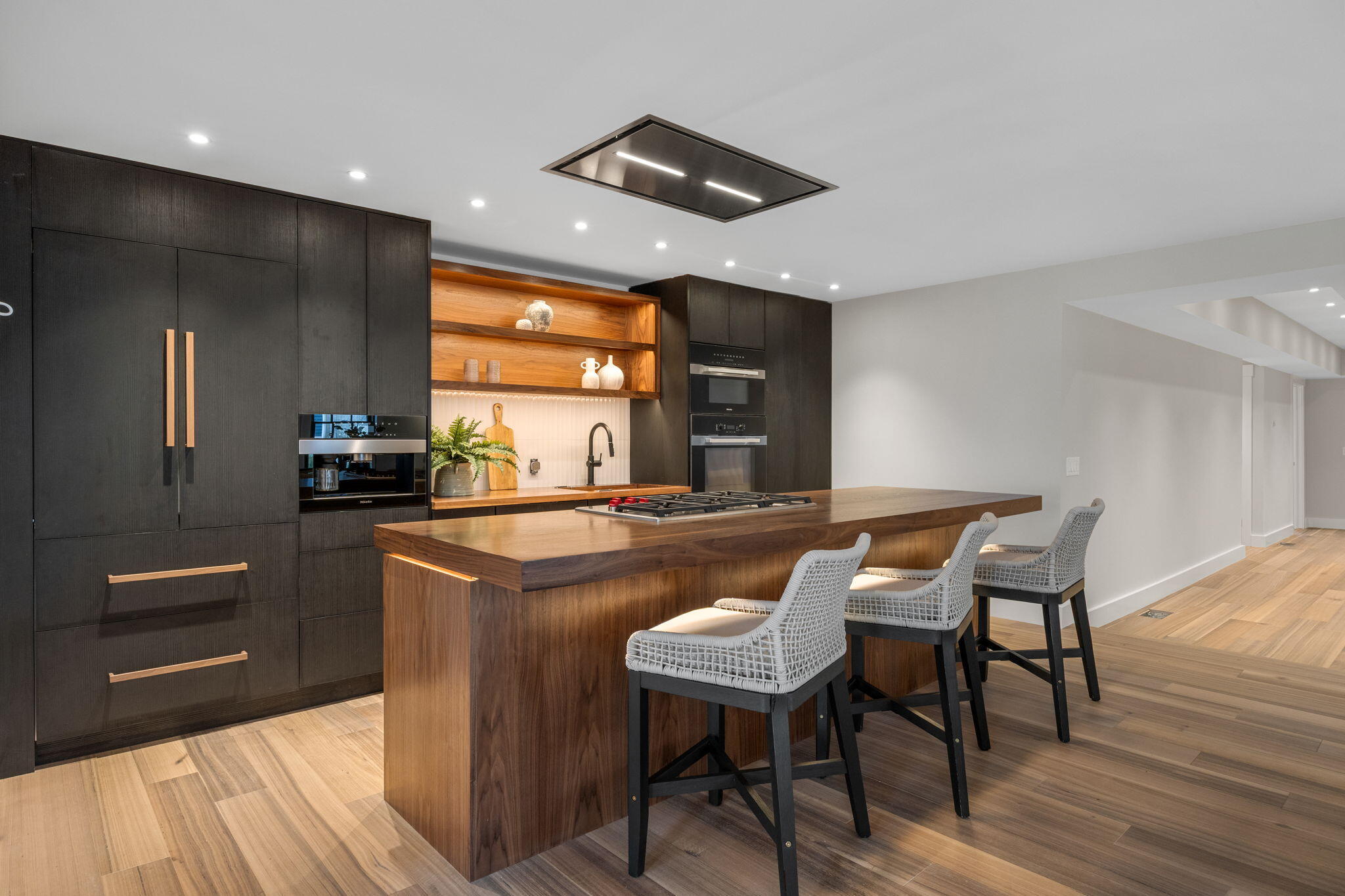 404 Commercial Street Provincetown MA 02657