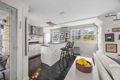 26 Pleasant Street Provincetown MA 02657