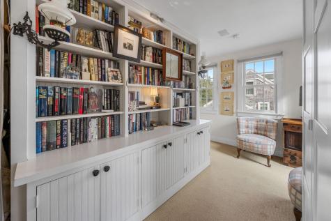 26 Pleasant Street Provincetown MA 02657