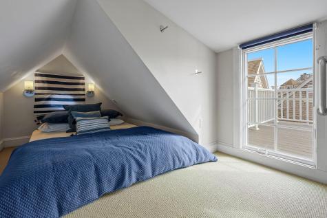 26 Pleasant Street Provincetown MA 02657