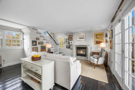 26 Pleasant Street Provincetown MA 02657