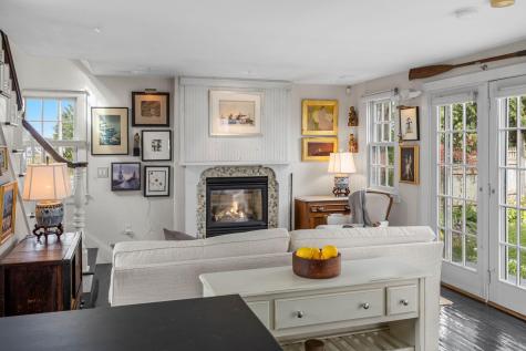 26 Pleasant Street Provincetown MA 02657