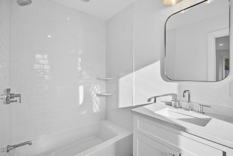 9-1 Fairmount Avenue Falmouth MA 02540