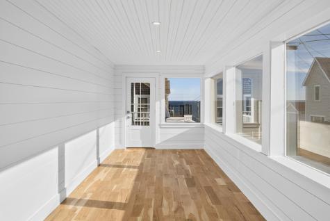 9-1 Fairmount Avenue Falmouth MA 02540