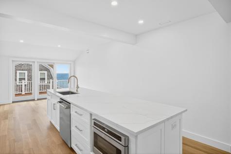 9-1 Fairmount Avenue Falmouth MA 02540