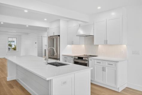 9-1 Fairmount Avenue Falmouth MA 02540