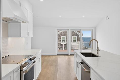 9-1 Fairmount Avenue Falmouth MA 02540