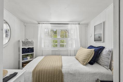 11 Thompson Road Bourne MA 02532