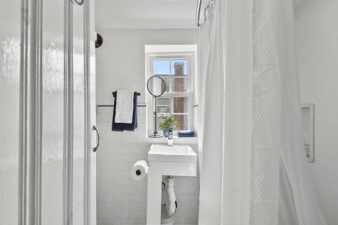 11 Thompson Road Bourne MA 02532