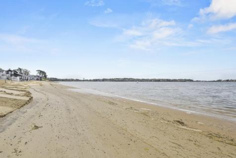 11 Thompson Road Bourne MA 02532