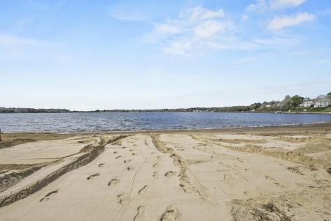 11 Thompson Road Bourne MA 02532