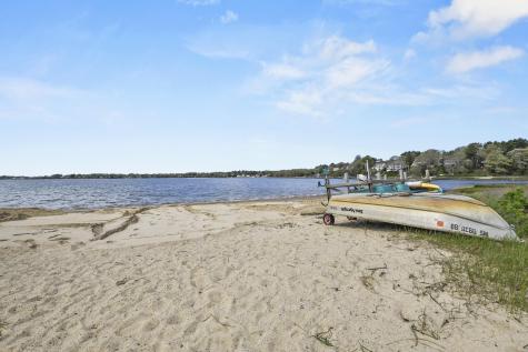 11 Thompson Road Bourne MA 02532