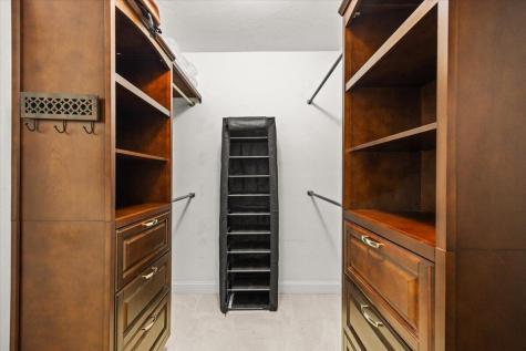 22 Prestwick Road Bourne MA 02532