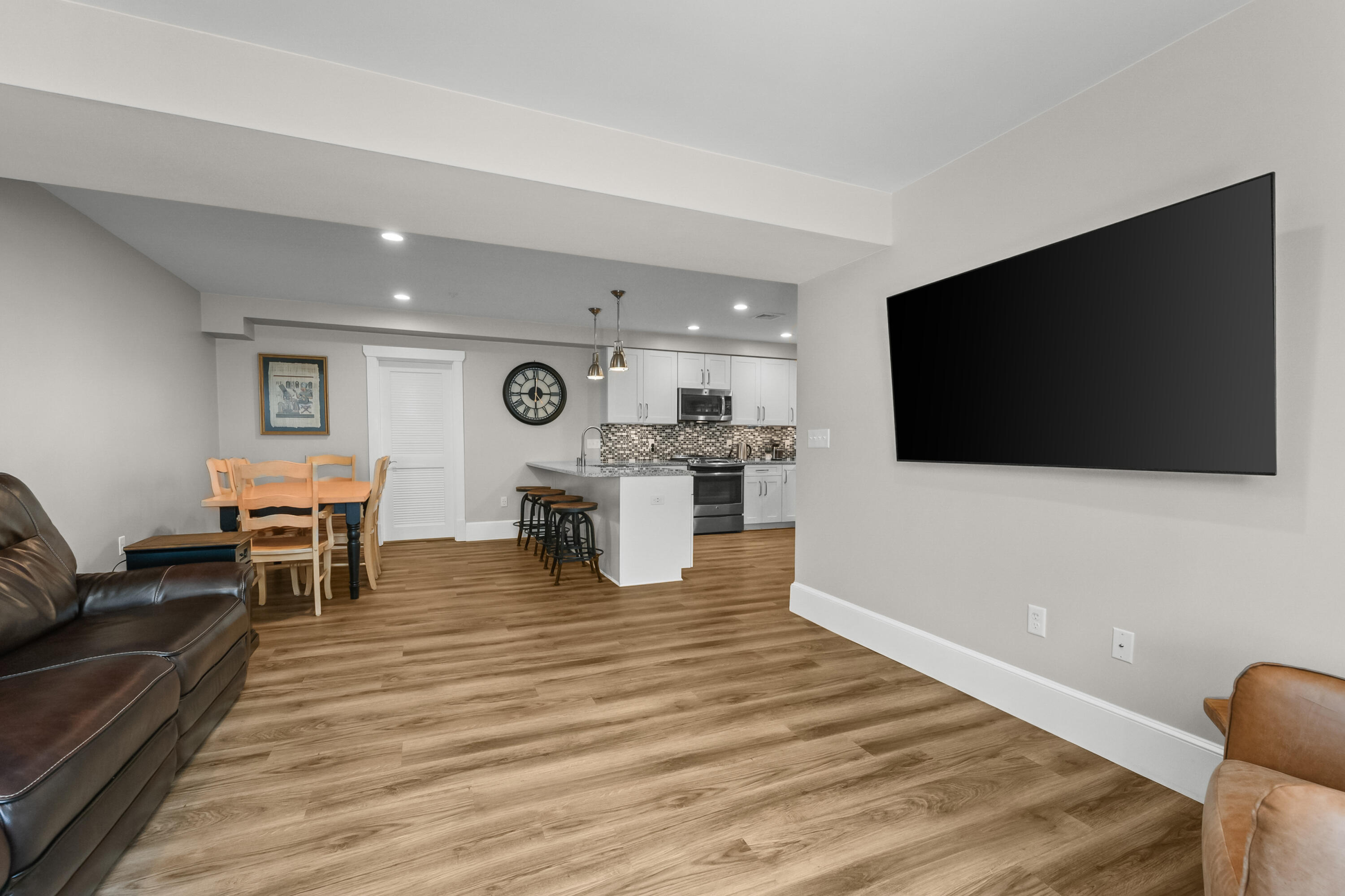 76 Court Street Plymouth MA 02360