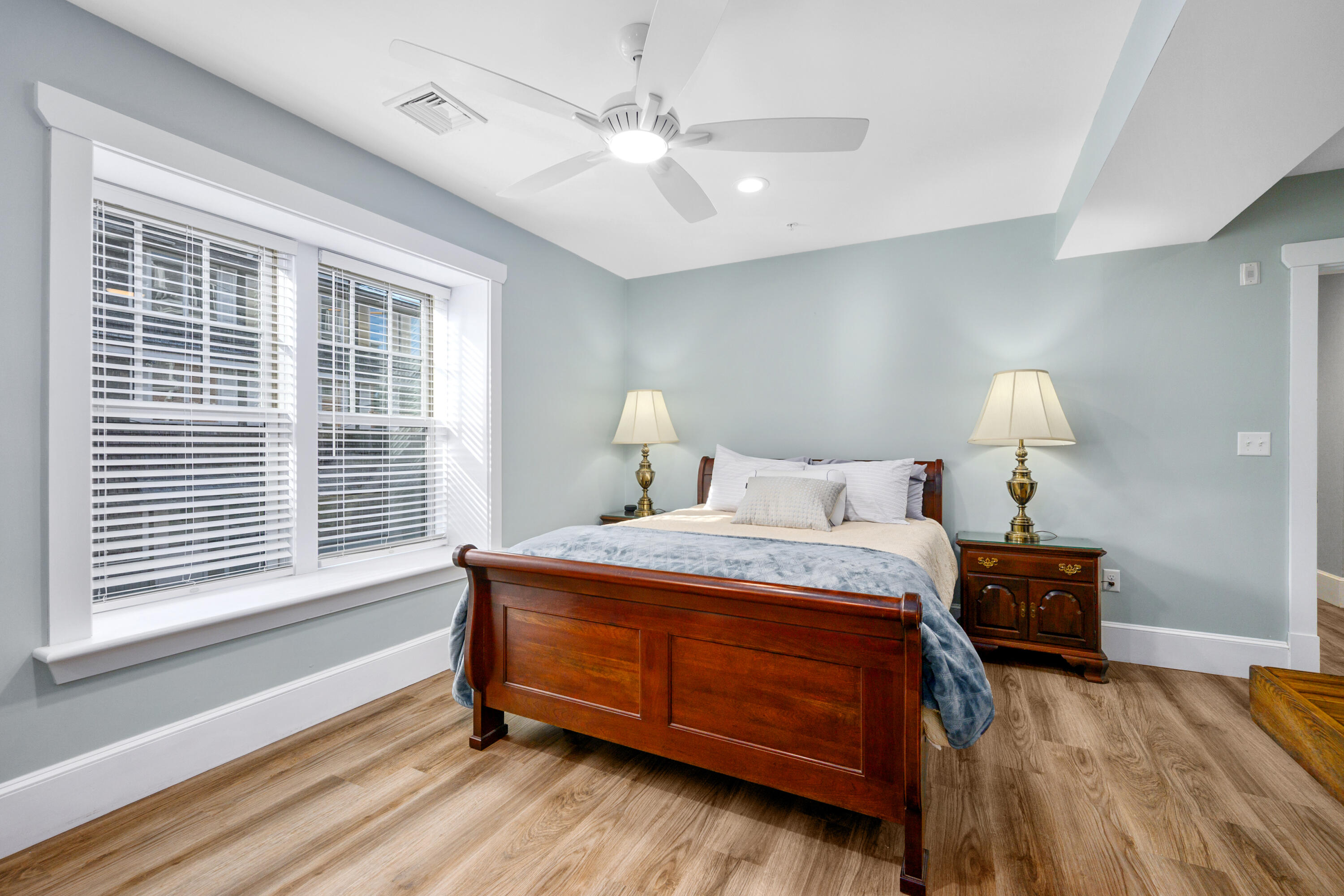 76 Court Street Plymouth MA 02360