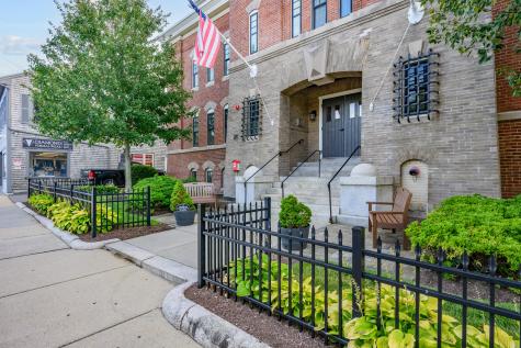 76 Court Street Plymouth MA 02360