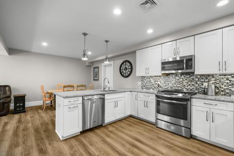 76 Court Street Plymouth MA 02360