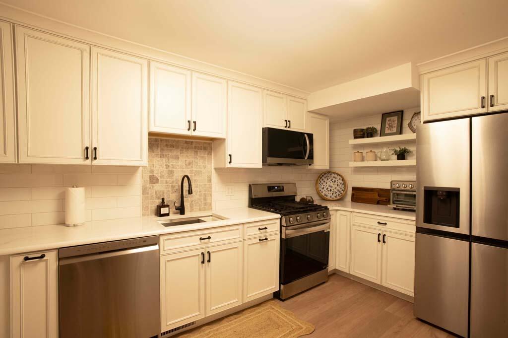 10 Center Place Orleans MA 02653