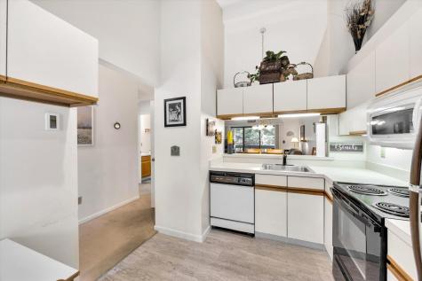 90 Eaton Lane Brewster MA 02631