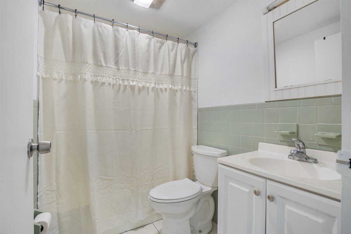 15 Oak Neck Road Hyannis MA 02601