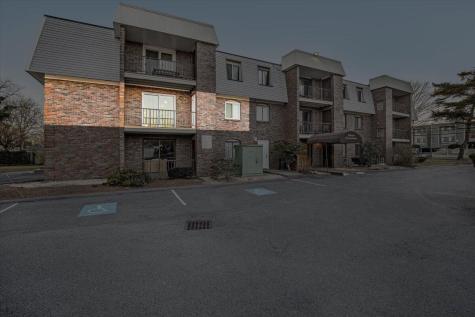 15 Oak Neck Road Hyannis MA 02601