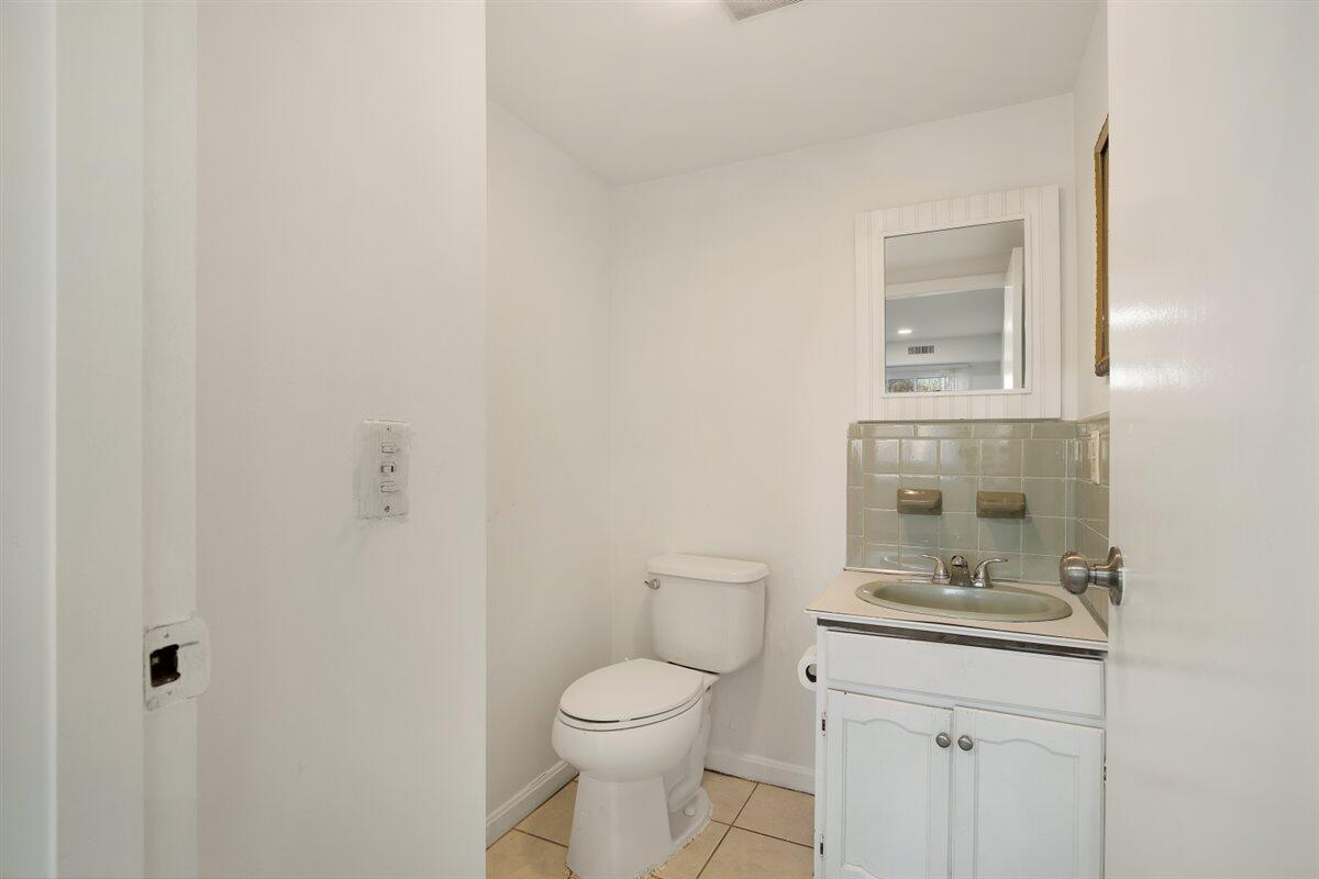 15 Oak Neck Road Hyannis MA 02601