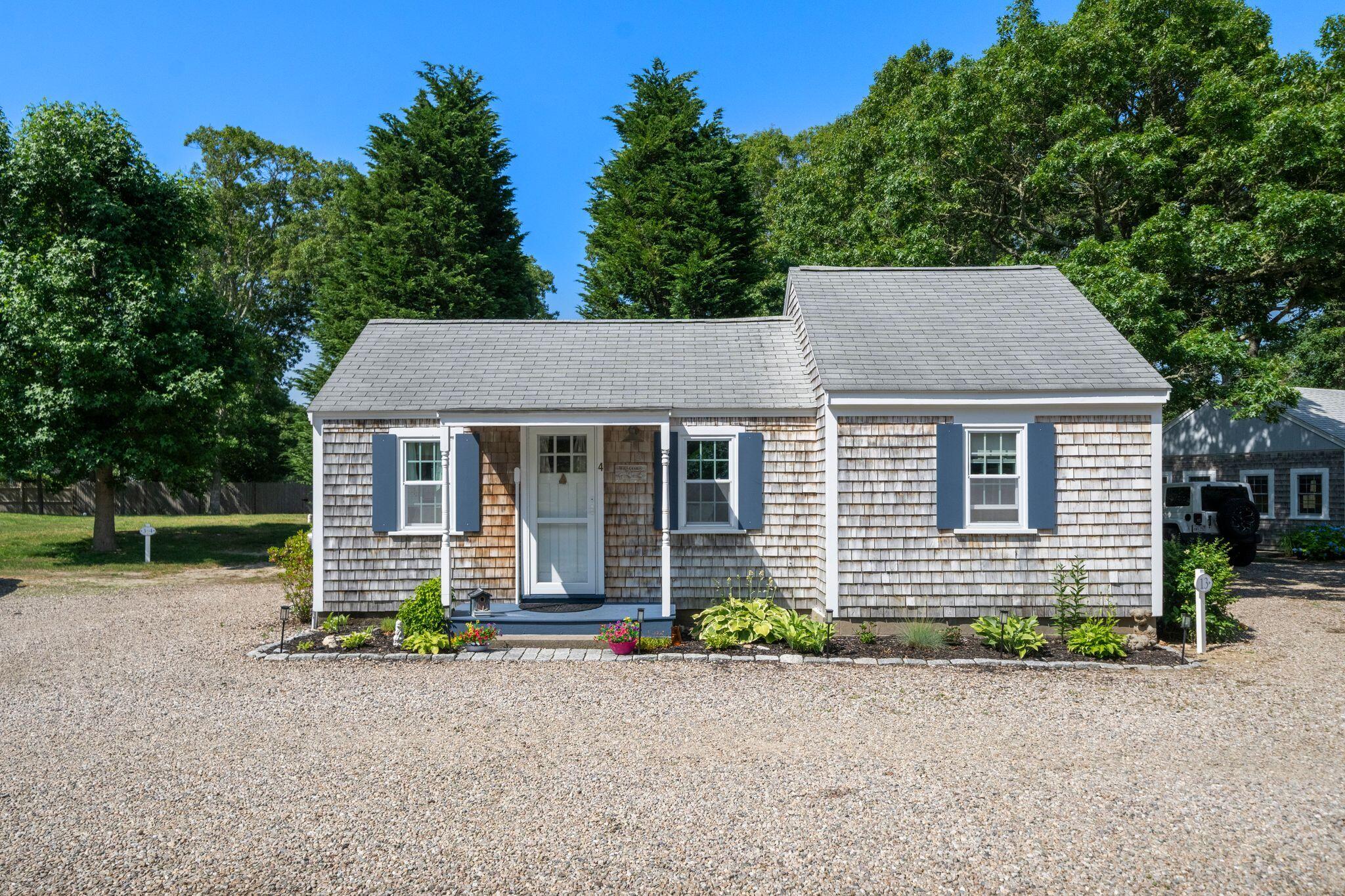 90 Seaview Avenue Yarmouth MA 02664