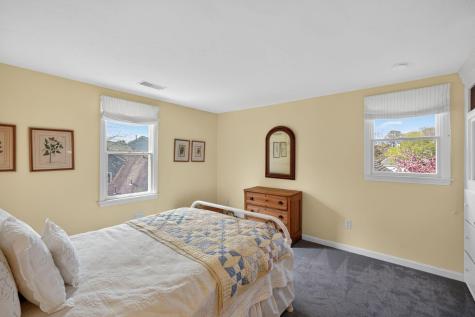 18 Boxwood Circle Yarmouth MA 02675