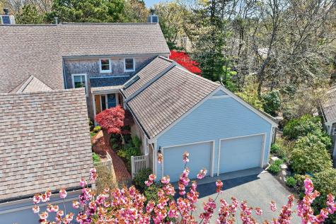 18 Boxwood Circle Yarmouth MA 02675