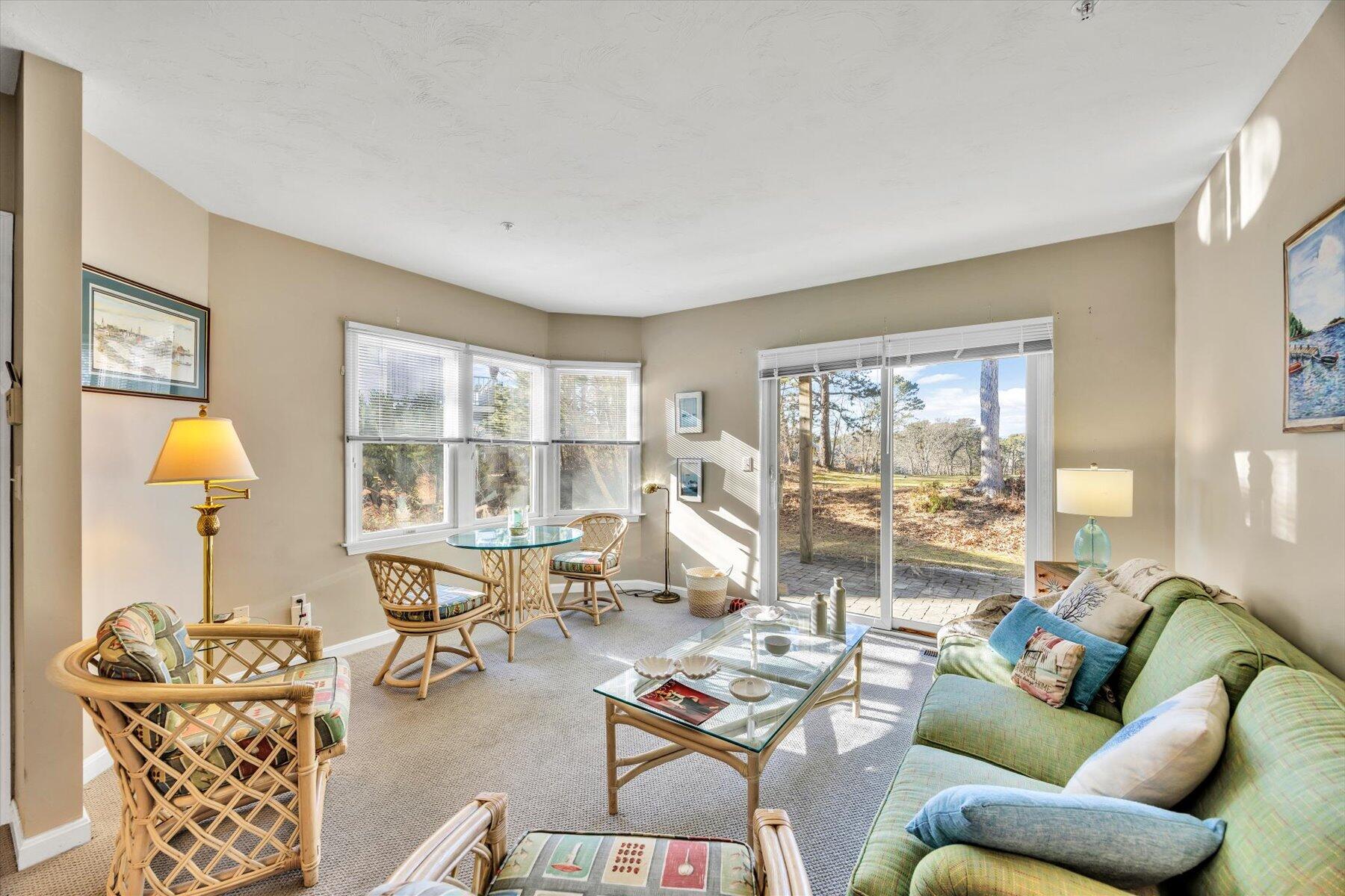 10 Oak Glen Village Yarmouth MA 02675