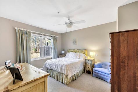 10 Oak Glen Village Yarmouth MA 02675