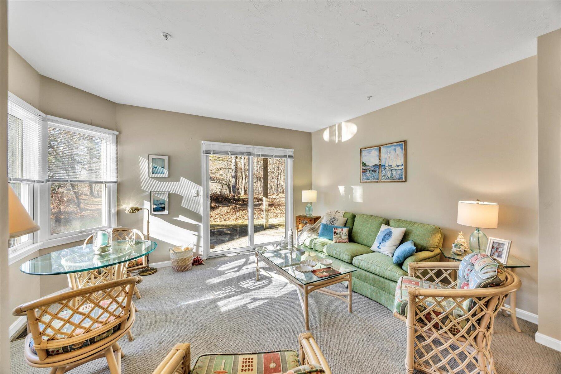 10 Oak Glen Village Yarmouth MA 02675